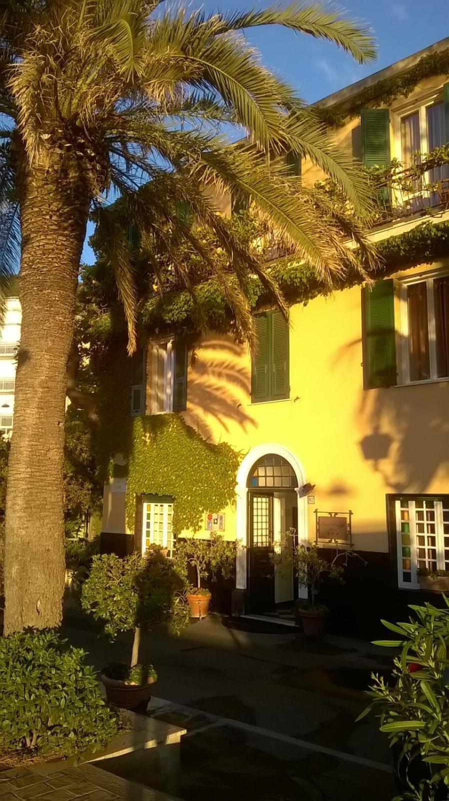 Hotel Beau Rivage Alassio Exterior foto